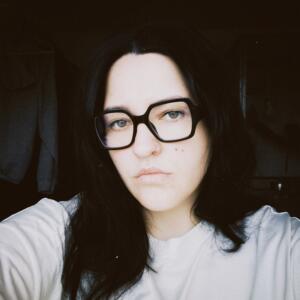 Fotogrāfe, satura veidotāja uzņēmumiem